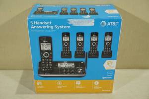 lot 31 image: AT&T 5 Handset Answering System