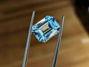 7.89 Natural Ice Blue Topaz Gemstone VIDEO
