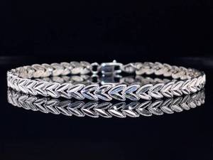 Diamond-Cut V-Leaf & Vine Trellis Milgrain Design in 14k White Gold Trending $1280 Retail