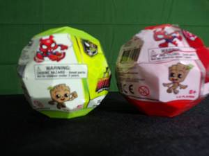 lot 83 image: Brand New Lot of 2 MARVEL Battle World Mini Mystery Balls
