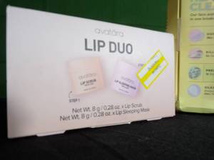 lot 171 image: Zitsticka Head-to-Toe Clearing Kit Lot of 2