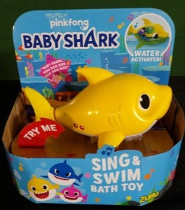 lot 184 image: Brand New Baby Shark Bath Toy - Baby Shark