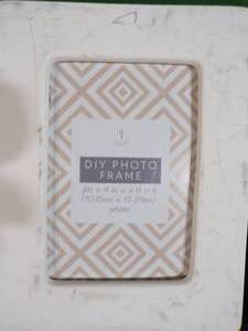 lot 245 image: Lot of 2 DIY Photo Frames 4 X 6