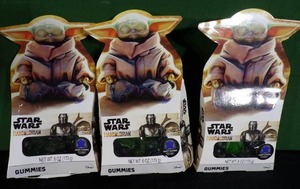 lot 252 image: Lot of 3 Star Wars The Mandalorian Gummies