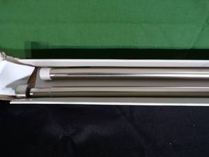 lot 265 image: Home Essential Curtain Rod