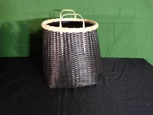 lot 279 image: Heavy Duty Braided Wicker Basket