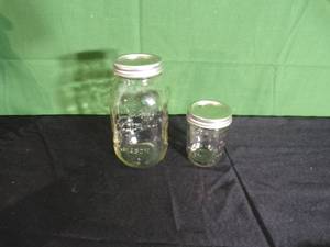 lot 308 image: Brand New Lot of 2 Mason Jars with Lids (1 Large and 1 Small Jar)