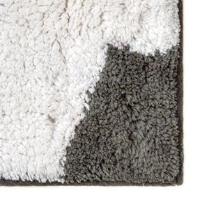 lot 79 image: Brand New 36x46 Star Wars The Mandalorian The Child Accent Rug