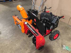 Lot of Mixed Snow Blowers For Parts Or repair See Pictures