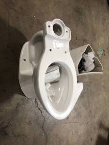 Cadet 3 Triangle 1.6 GPF6.0 LPF Left Trip Lever Chair Height Elongated-Front Toilet by American Standard Customer Returns See Pictures