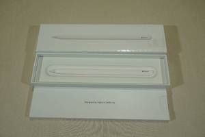 lot 7 image: Apple Pencil (2nd Gen)