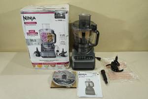 lot 13 image: Ninja Professional Plus 1000-Watt 9-Cup Food Processor with Auto-iQ