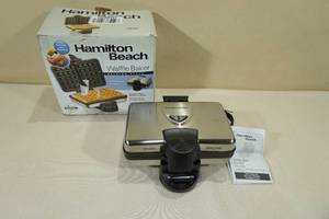 lot 33 image: Hamilton Beach Belgian Style Waffle Maker