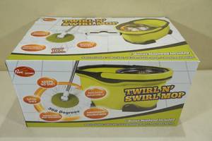lot 40 image: Twirl N Swirl Spin Mop