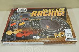 lot 44 image: Gener8 Battery-Operated Slot Car Racing Track