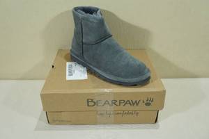 lot 46 image: Bearpaw Womens Alyssa NeverWet Boot -Charcoal, Size 9