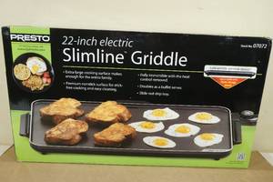lot 50 image: Presto Slimline Extra-Large 22 x 13 Electric Griddle