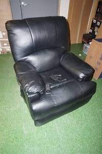 lot 51 image: ACME Ixora Recliner with Power Lift and Massage -Black