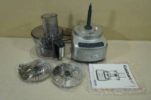 lot 149 image: Cuisinart Elemental 8-Cup Food Processor