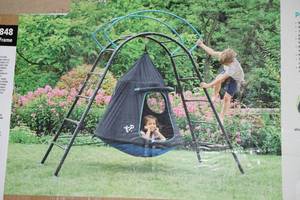 lot 164 image: Active Play Toys & Games UFO Climber and Den