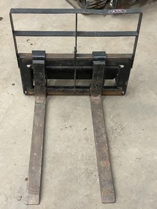 lot 9-A image: Pallet Forks For Toro Dingo