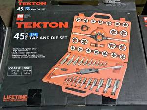 lot 800 image: Michigan Industrial Tools Tekton SAE Tap and Die Set 45-piece (in original packaging)
