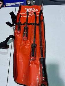 lot 827 image: T&E Tools No. 8760 Pry Bar Set 4-piece
