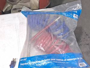lot 839 image: Century Sub Zero Coldweather Truck & Trailer Brake Hose Set (in original packaging)