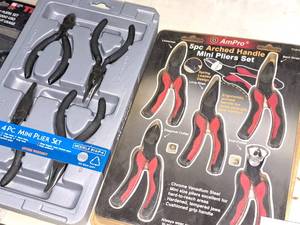 lot 908 image: Hand Tools - Mini Plier Set 4-pc, AmPro Arched Handle Mini Pliers Set 5-pc