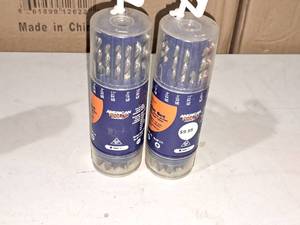 lot 918 image: Lot of (2) Drillminder Plus DrillDrive Sets 60175 23-piece