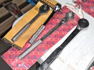 lot 954 image: Lot of (4) Ratchets