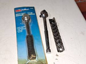 lot 968 image: 14 Drive Ratchet, MIT Heavy Duty 14 Drive Ratchet Handle, 7-pc Torque Socket Set with Metal Socket Holder
