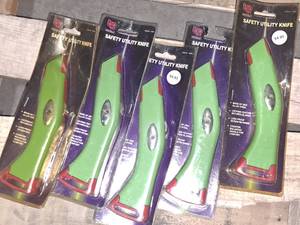 lot 978 image: Lot of (5) BR Tools Safety Utility Knives (in original packaging)