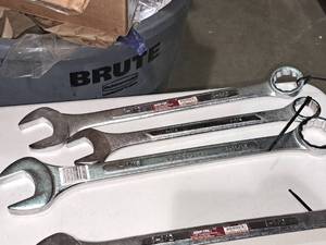 lot 998 image: Lot of (3) Combination Wrenches - 1-12, 1-14, 1-116