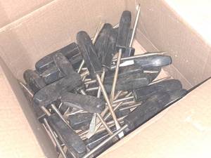 lot 999 image: Lot of (30) Flat Screwdrivers