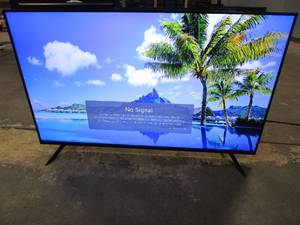 lot 804 image: LG - 50 Class UQ75 Series LED 4K UHD Smart webOS TV 50UQ7570PUJ (FAINT PINK LINE ON SCREEN)