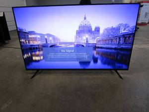 lot 807 image: LG - 55 Class UQ75 Series LED 4K UHD Smart webOS TV Model55UQ7570PUJ (CUT BOTTOM LEFT CORNER ON SCREEN)