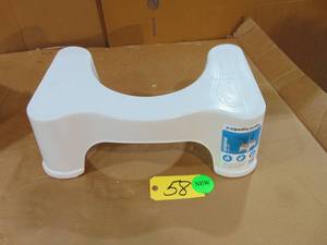 lot 58 image: Squatty Potty Toilet Stool