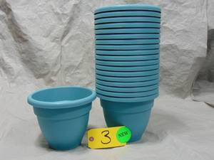 lot 3 image: 19 Pack Case HC Companies Caribbean Plastic Planter, Dusty Teal, 8