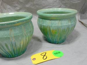 lot 8 image: 2 Pack paddock 8.5 belfry planter