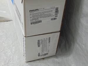 lot 27 image: 90 Bulbs philips  Feit f32t8 daylight T8 Fluorescent Each Case 30 Bulbs