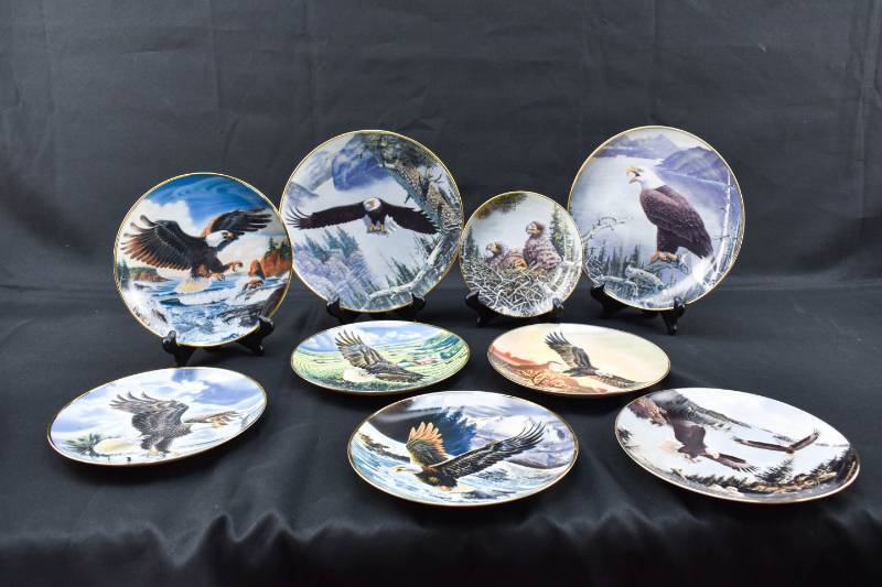lot 208 image: Group of 20 Collectors Plates of Nature and Eagles