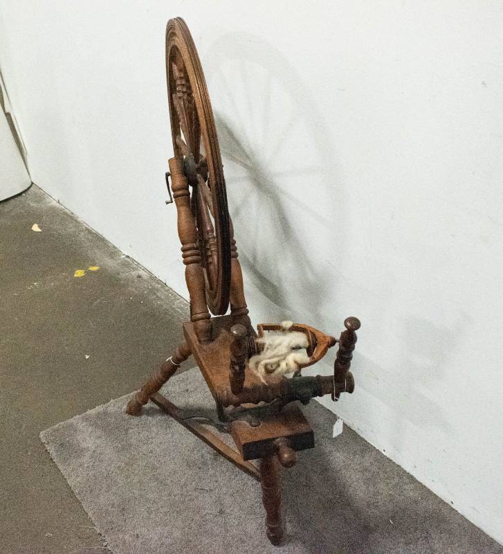 lot 124 image: 18th C. Antique Wooden Spinning Wheel