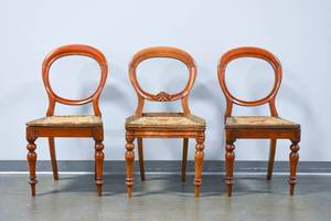 lot 129 image: Grp of 3 Antique Wood Round Backed Dining Chairs