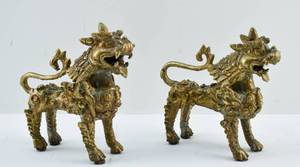 lot 52 image: Pair of Vintage Brass Foo Dog Figures