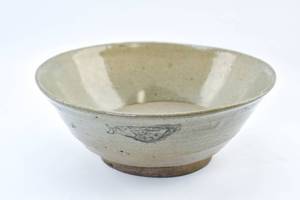 lot 91 image: Antique 18th Century Chinese Bowl
