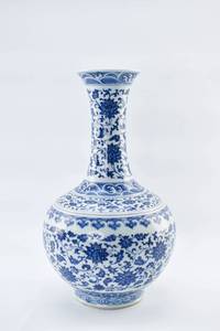 lot 96 image: Chinese Blue & White Vase