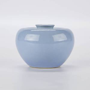 lot 19 image: Chinese Clair-de-Lune Porcelain Vase