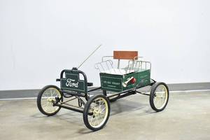lot 2 image: 1950s Ford Two-Seat Runabout Pedal Car