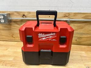 lot 11 image: MILWAUKEE M12 FUEL 12-Volt Lithium-Ion Cordless 1.6 Gal. WetDry Vacuum (Vacuum-Only)